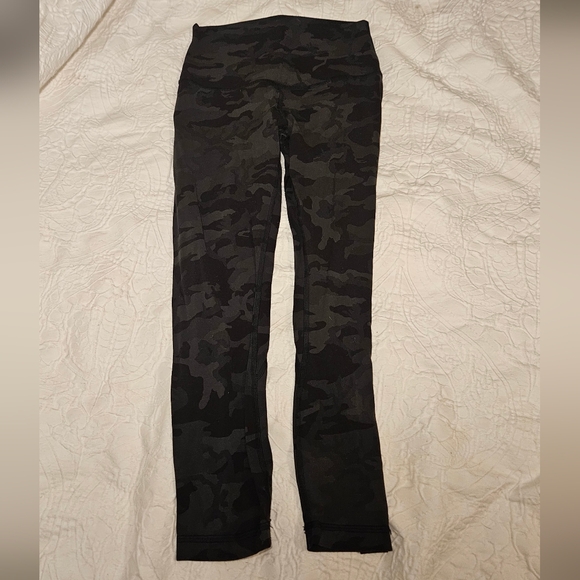 Lululemon Align High Rise Luxtreme Camo Leggings Size 4 Rip Tag Attached - Picture 2 of 4